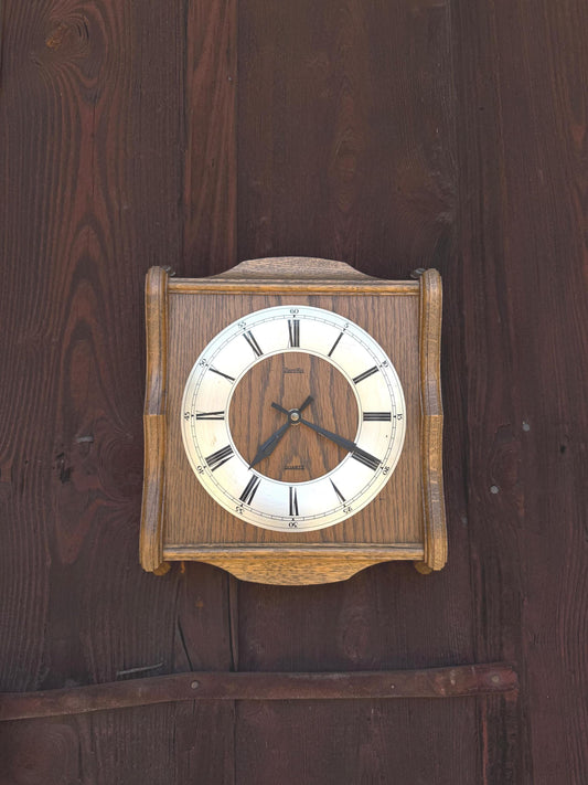 Vintage Wanduhr von ZanRa aus Eichenholz mit römischen Ziffern