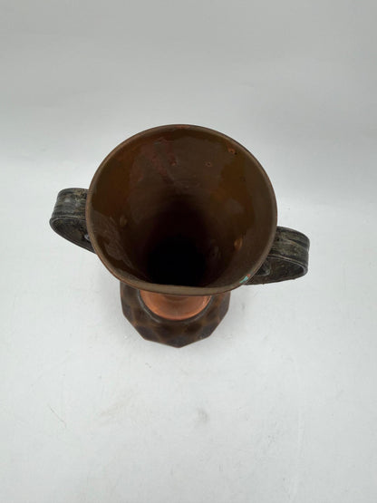 Vintage Kupfervase mit Schmiedeeisen-Griffen, gehämmert