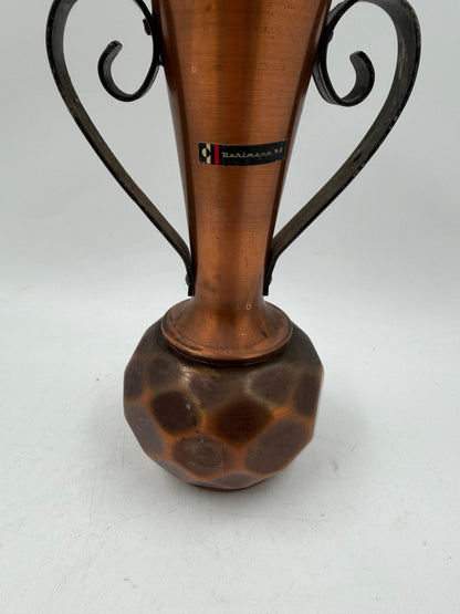 Vintage Kupfervase mit Schmiedeeisen-Griffen, gehämmert