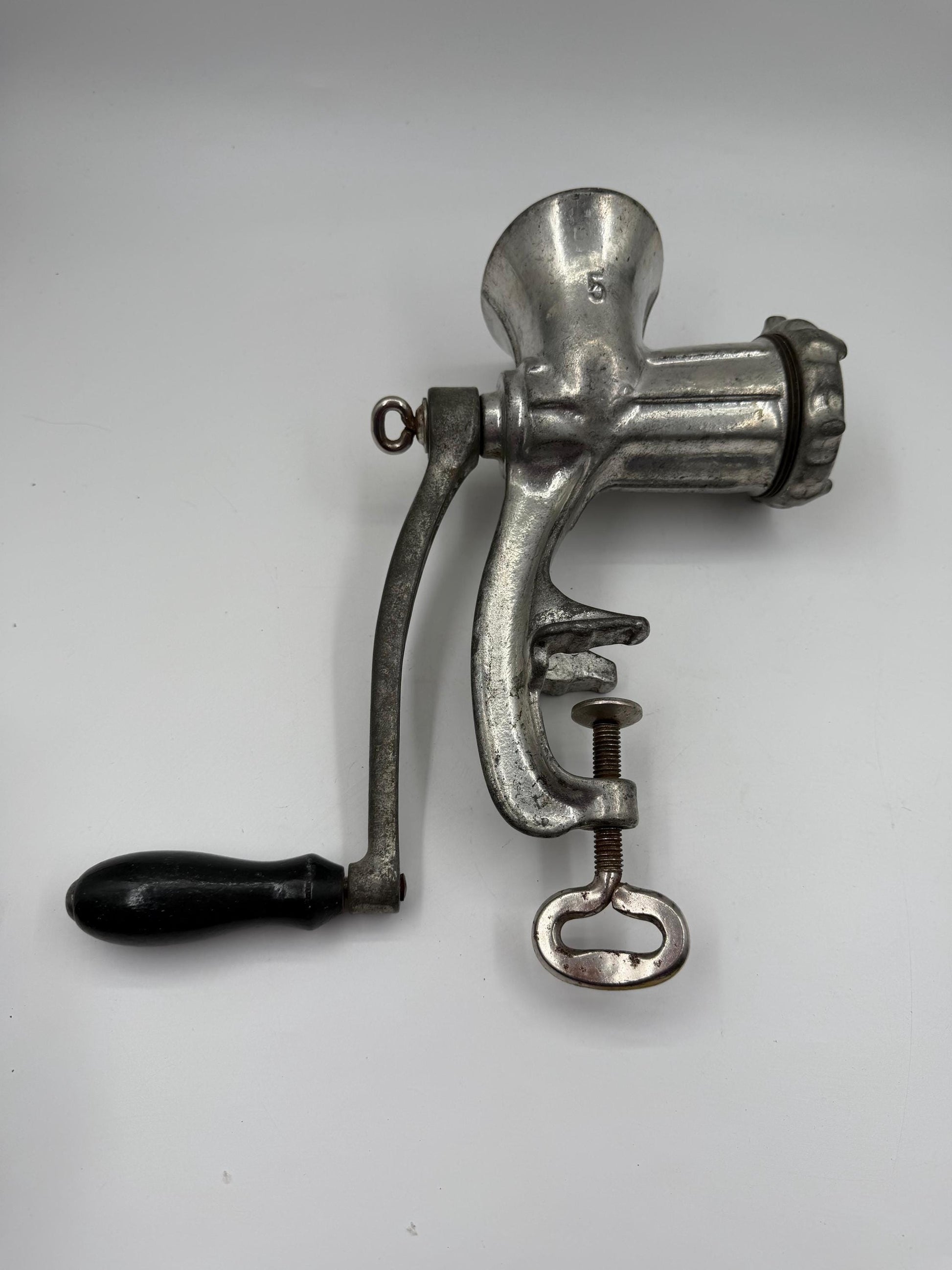 Vintage Fleischwolf "No. 5" von Alexanderwerk aus Gusseisen mit Holzkurbel