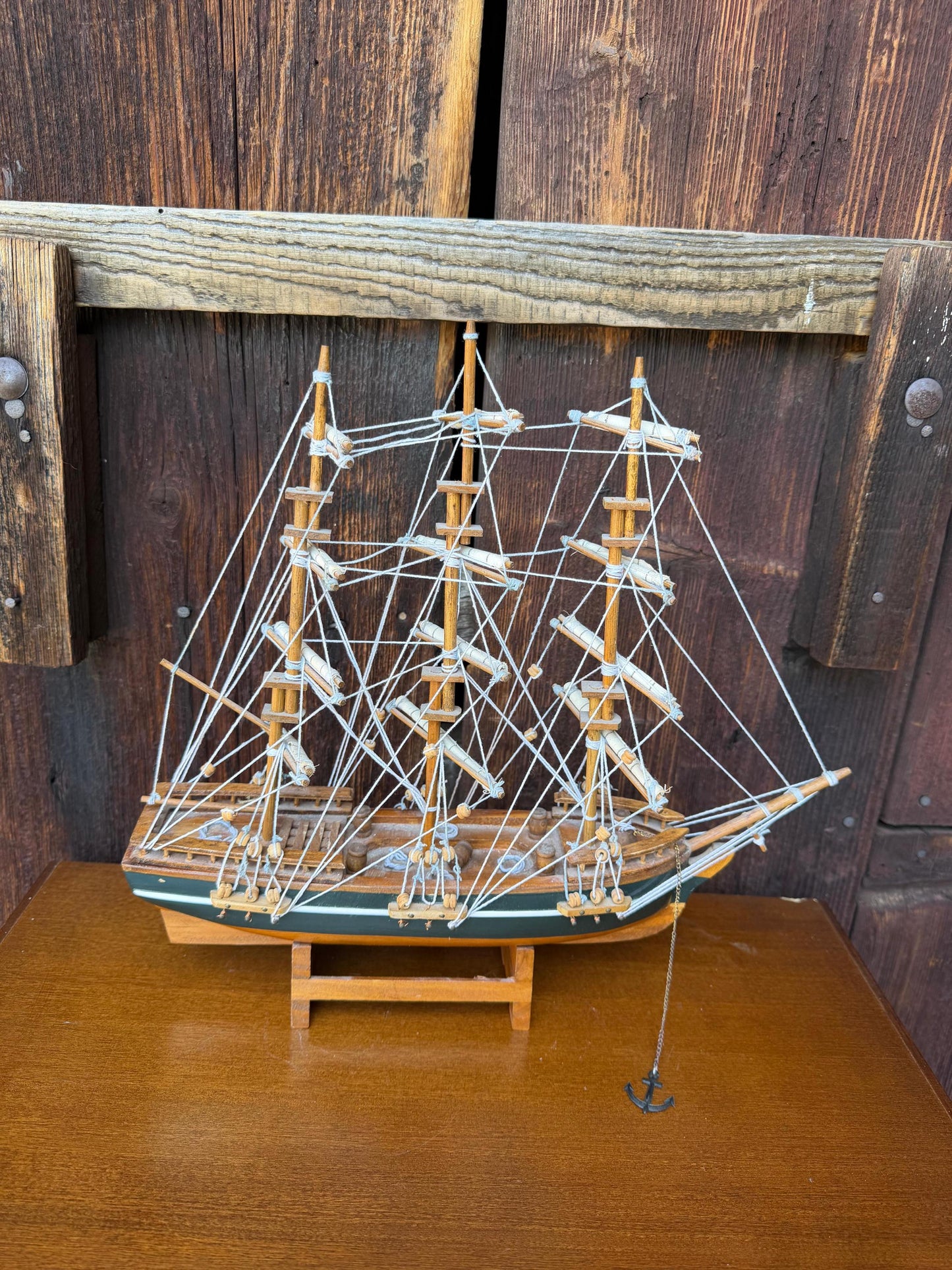 Vintage Modellschiff Dreimaster aus Hartholz, 32 cm