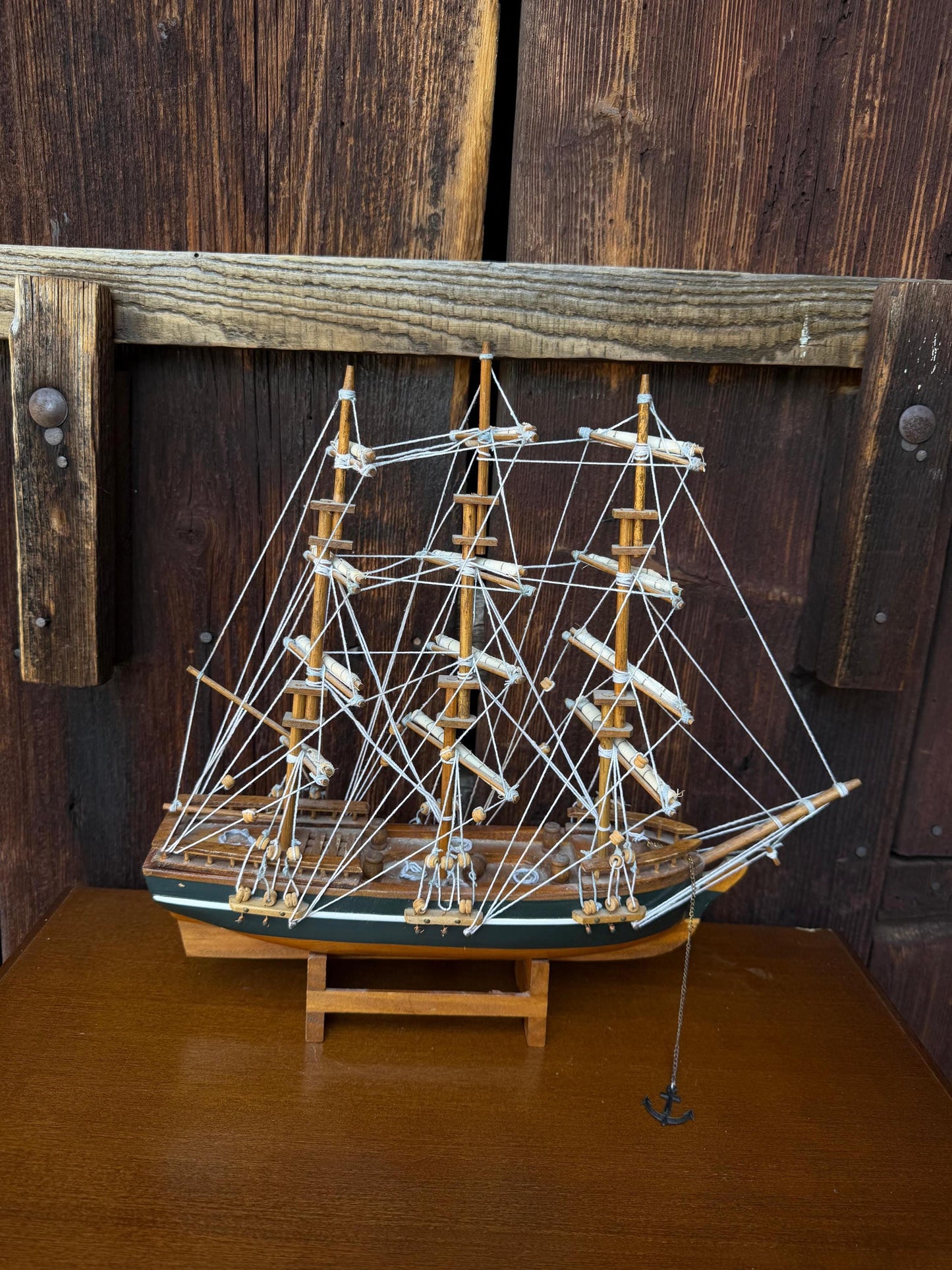 Vintage Modellschiff Dreimaster aus Hartholz, 32 cm
