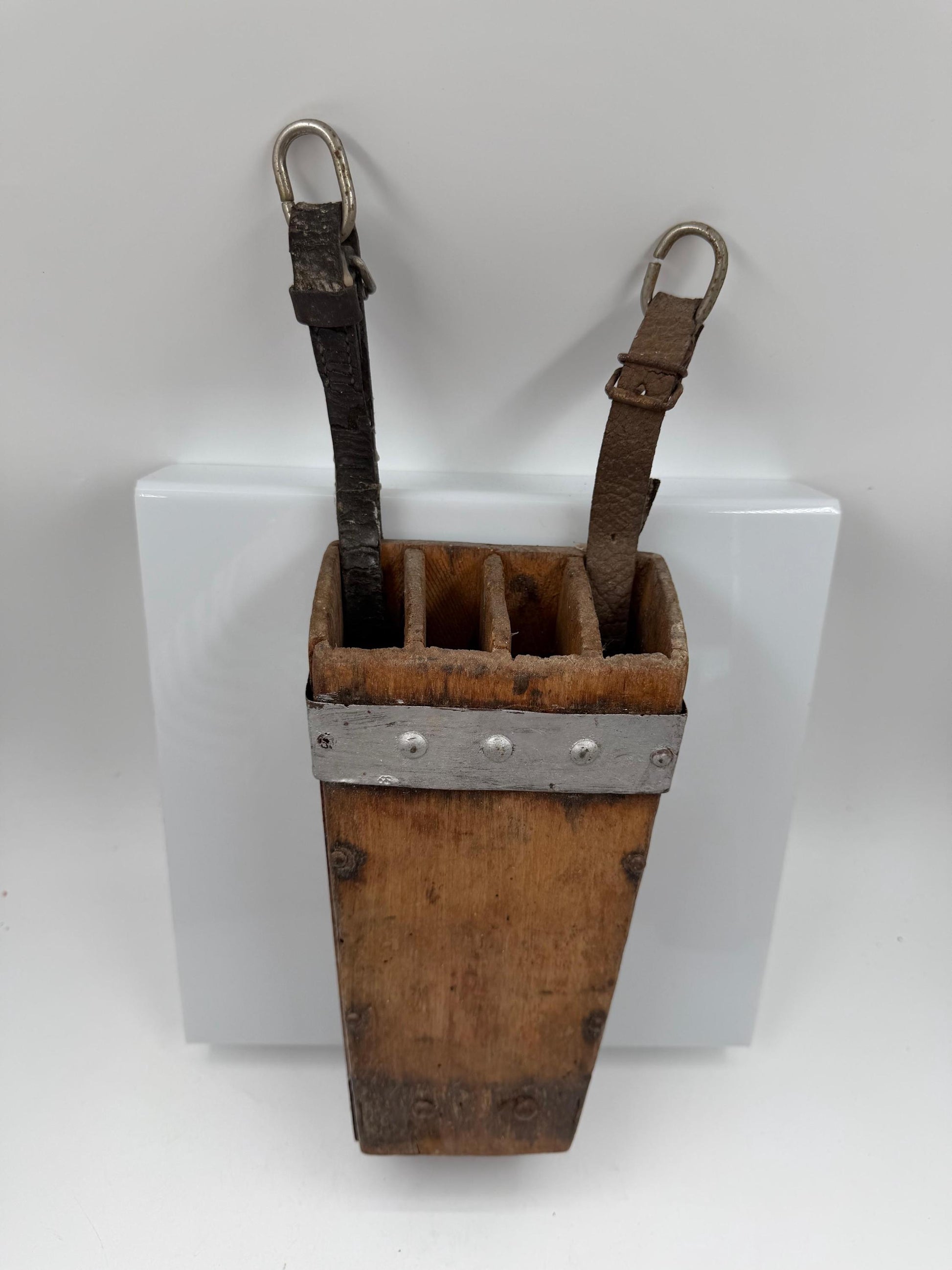 Vintage Metzger-Gürteltasche aus Leder mit Messerscheide, Frankreich