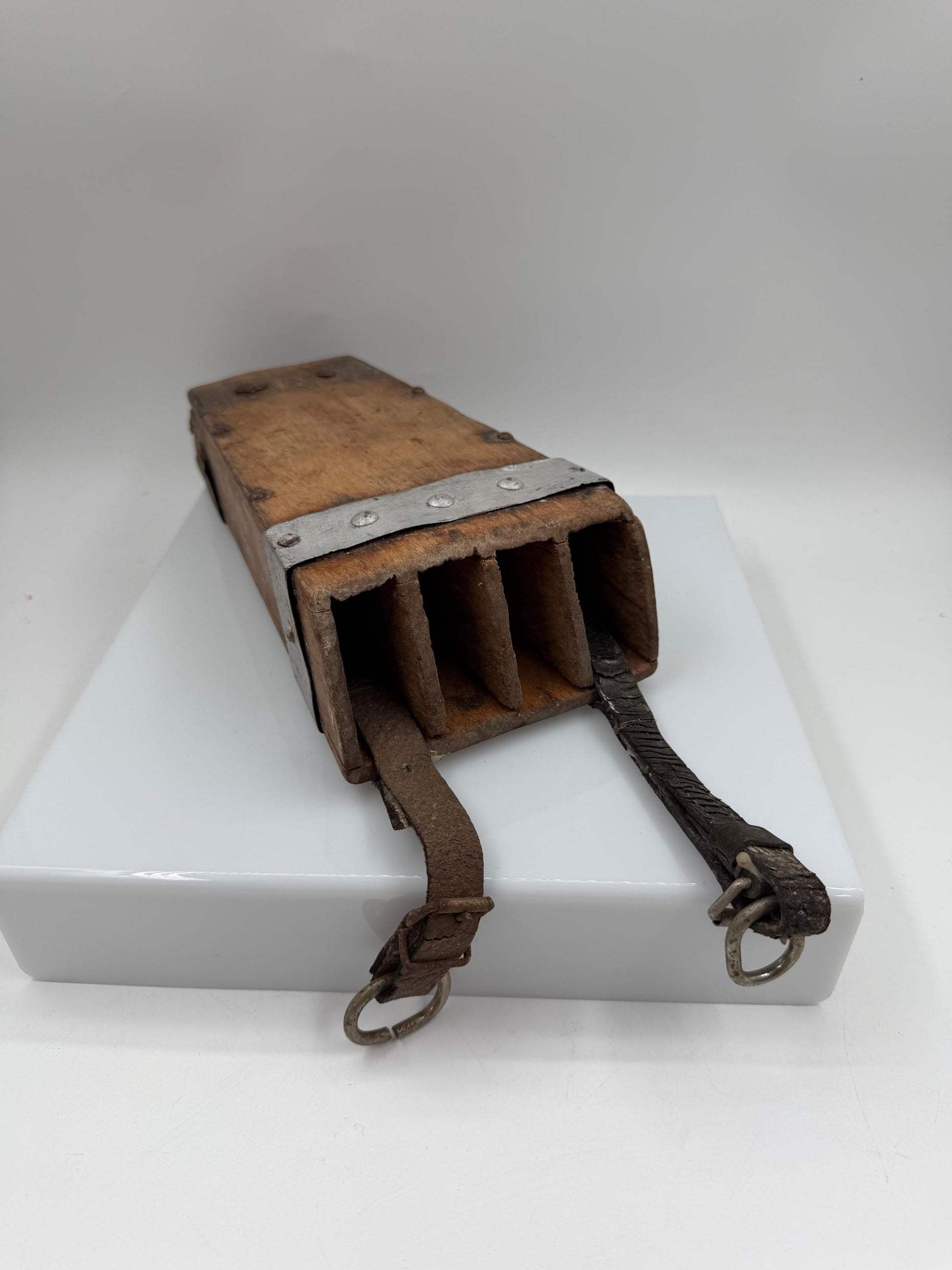 Vintage Metzger-Gürteltasche aus Leder mit Messerscheide, Frankreich