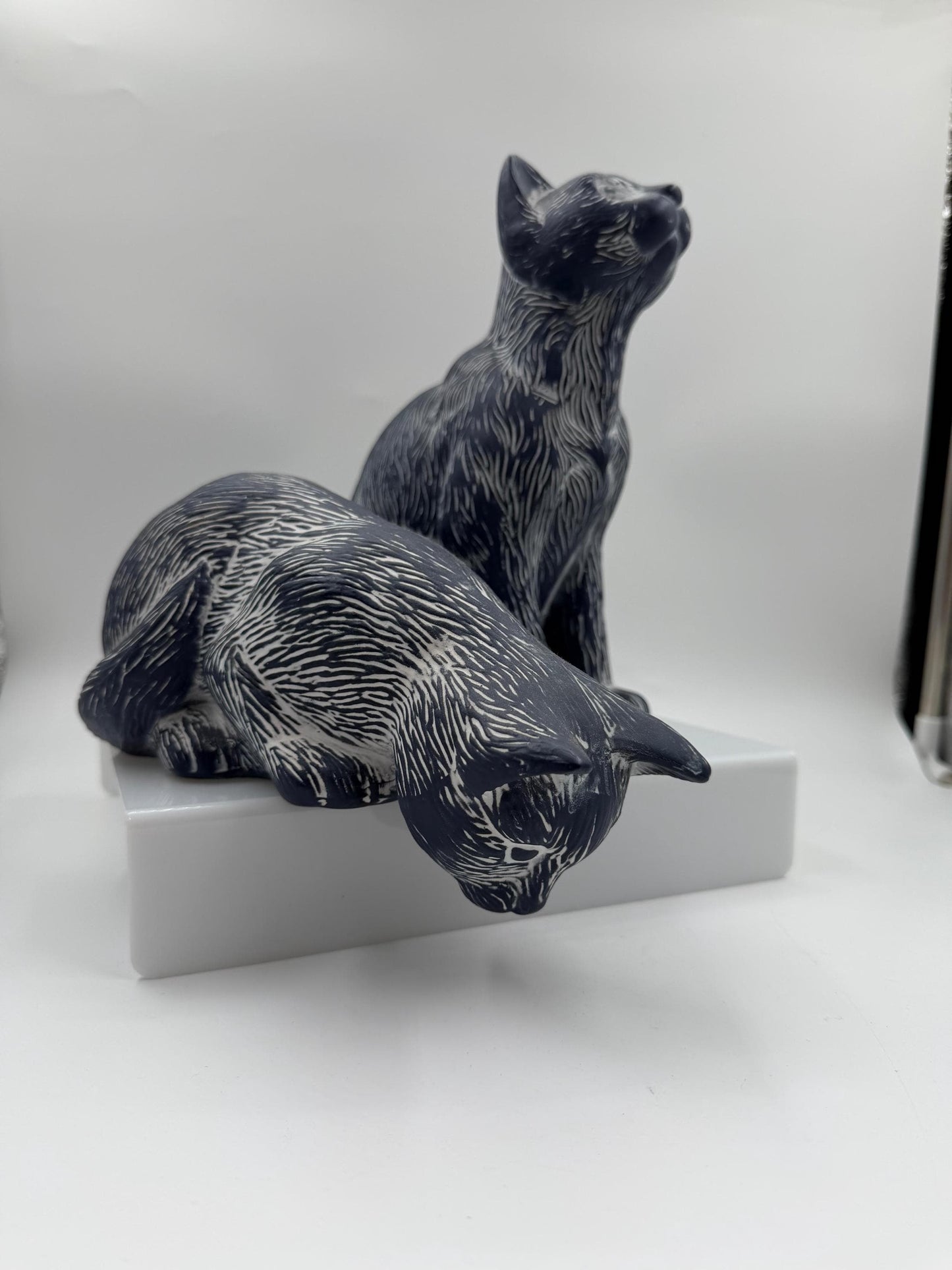 Set von 2 Vintage Katzenfiguren aus Keramik in Kobaltblau