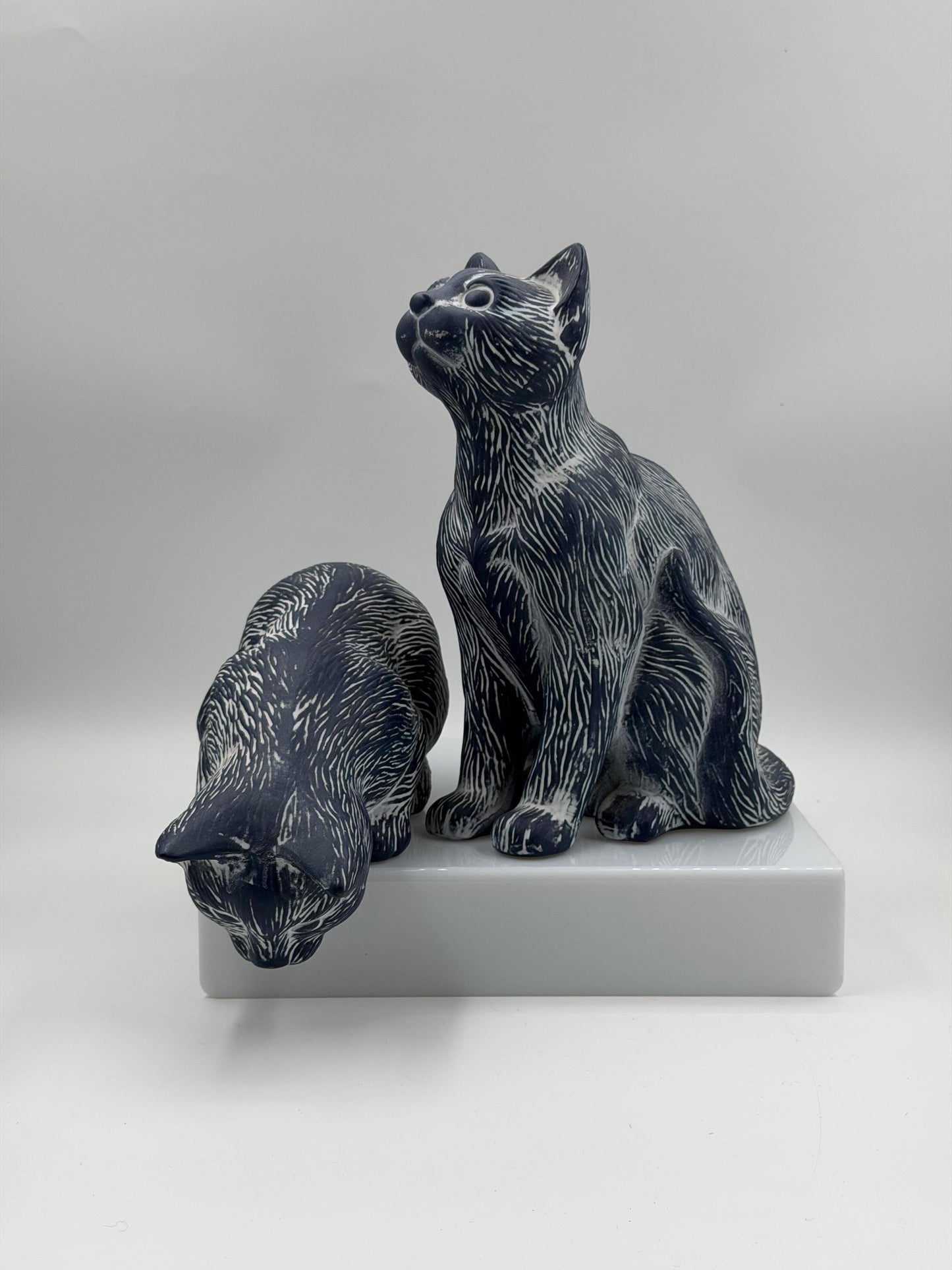 Set von 2 Vintage Katzenfiguren aus Keramik in Kobaltblau