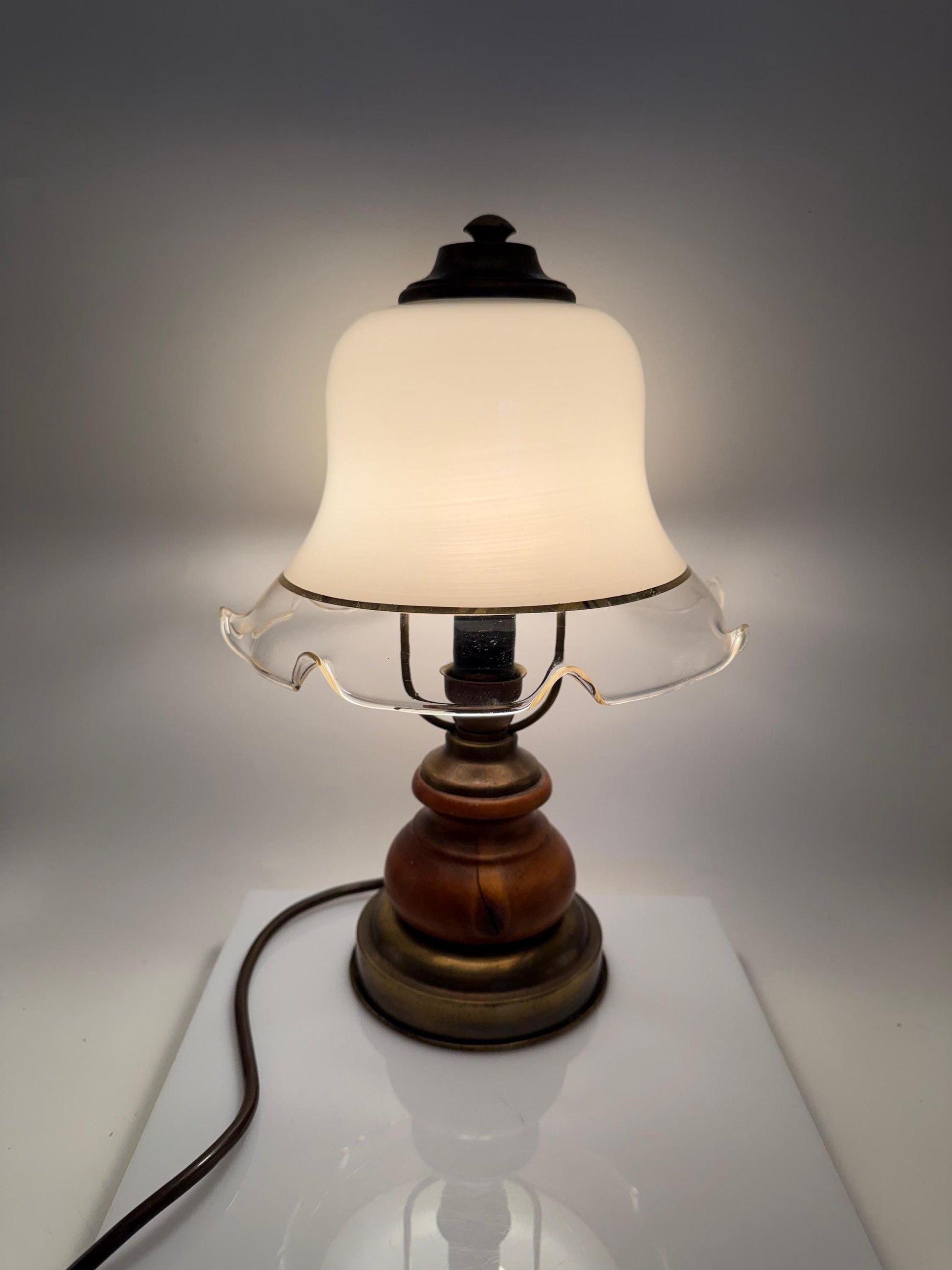 Vintage Tischlampe aus Wurzelholz mit Glasschirm