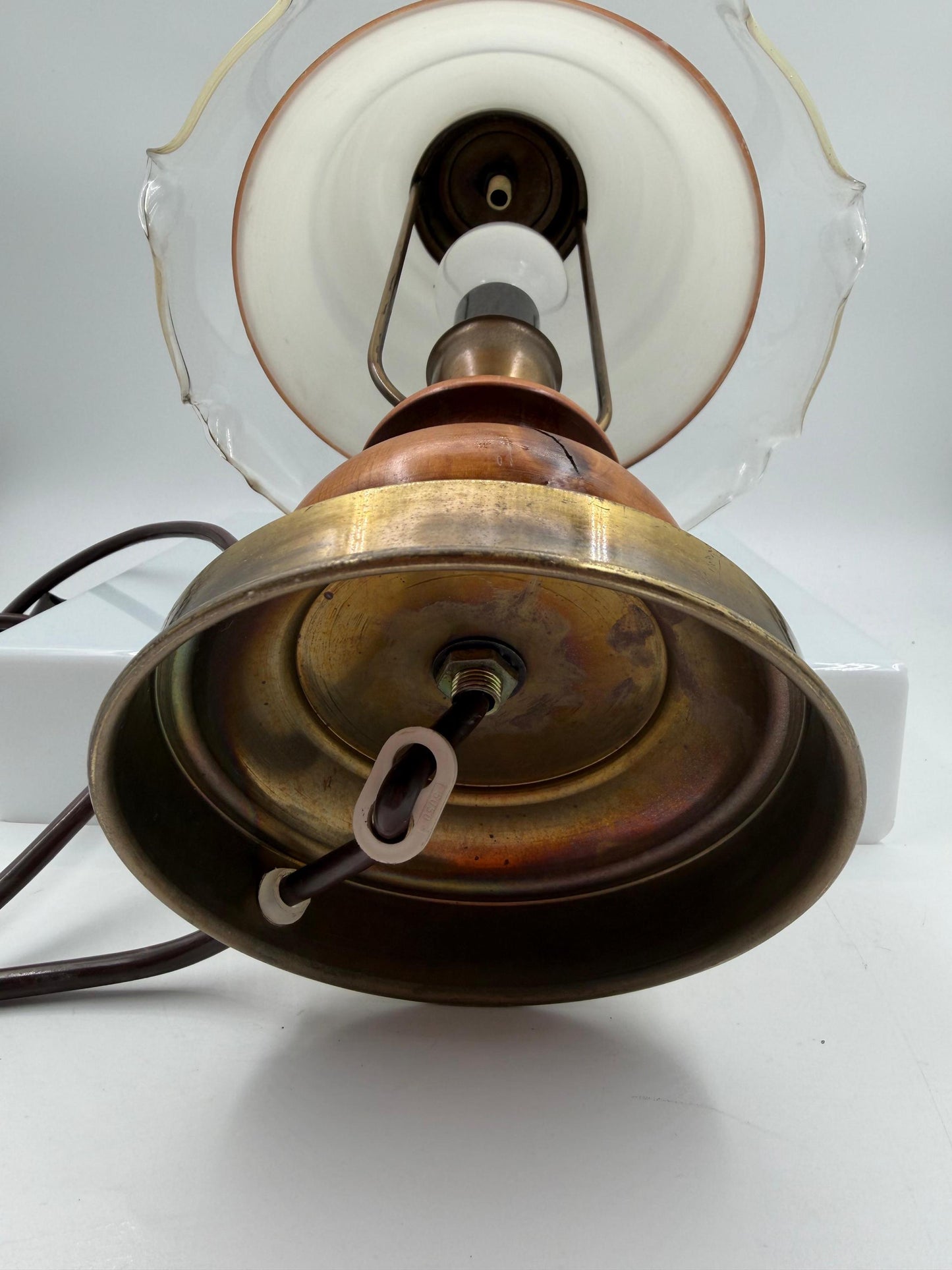 Vintage Tischlampe aus Wurzelholz mit Glasschirm
