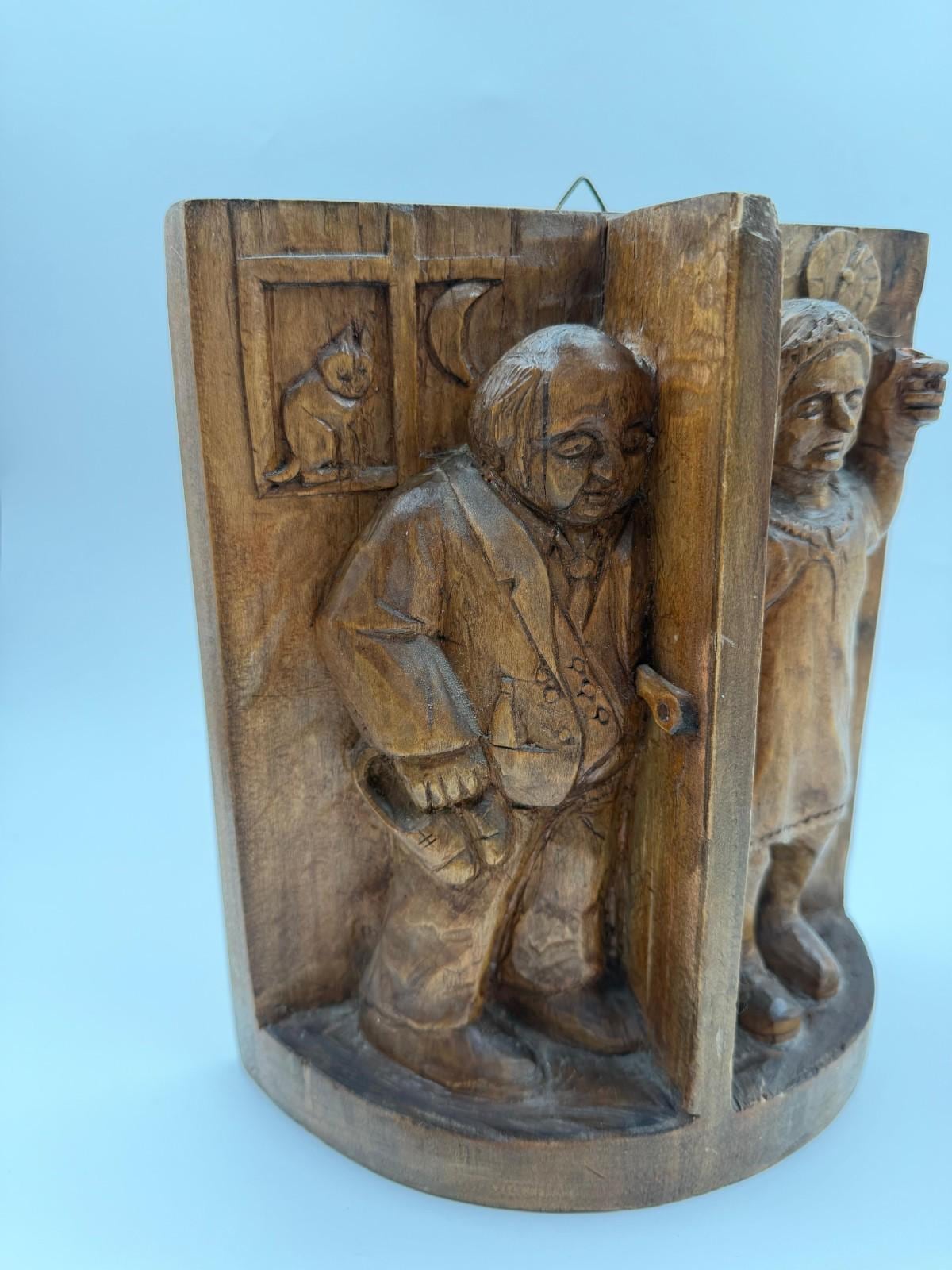 Vintage Wandrelief aus handgeschnitztem Holz mit figürlicher Szene, Volkskunst