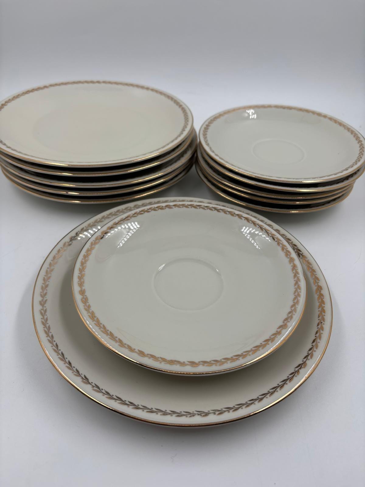 Vintage Geschirrset Zeh Scherzer Bavaria, Goldrand Blumendekor, 12-teilig