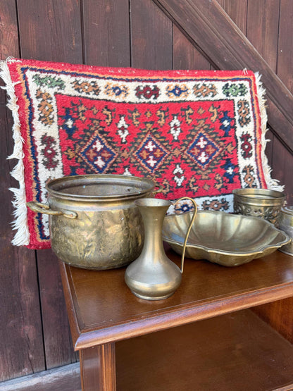 Vintage Orientalisches Messing Set 6-teilig mit Wollteppich und Kupfer Dekor