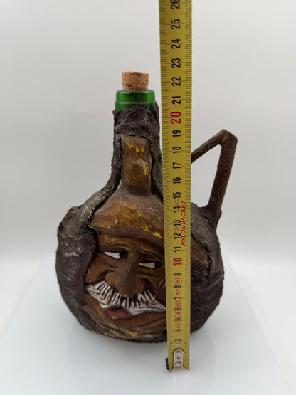 Vintage Karaffe "Waldgeist" Schwarzwälder Volkskunst handgeschnitzt mit Korken