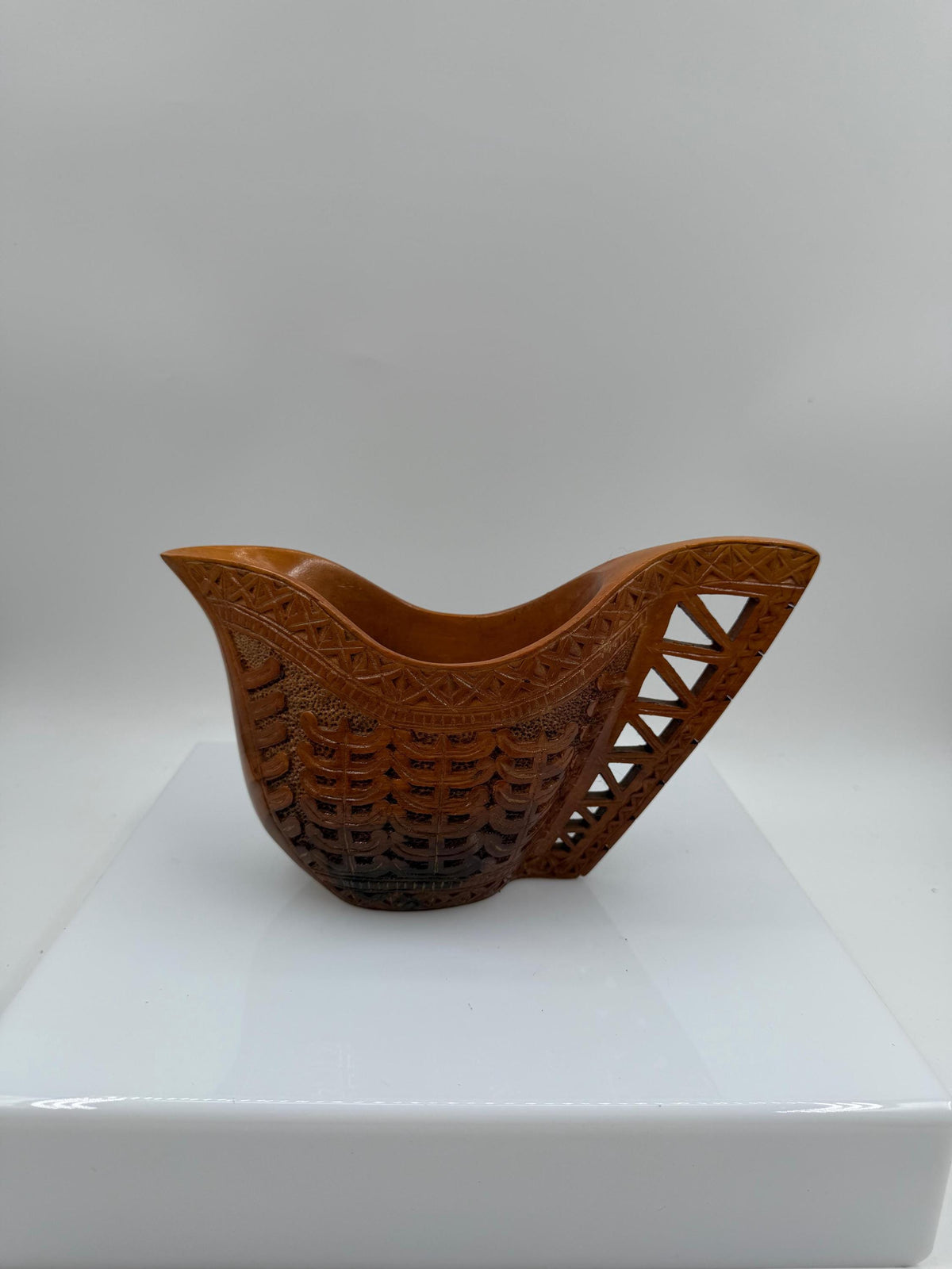 Vintage Kuksa Becher "Guksi" handgeschnitzt skandinavische Volkskunst
