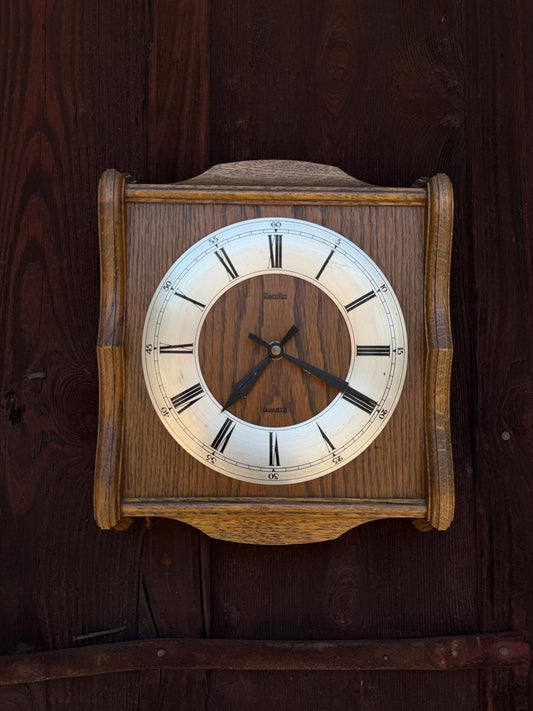 Vintage Wanduhr von ZanRa aus Eichenholz mit römischen Ziffern