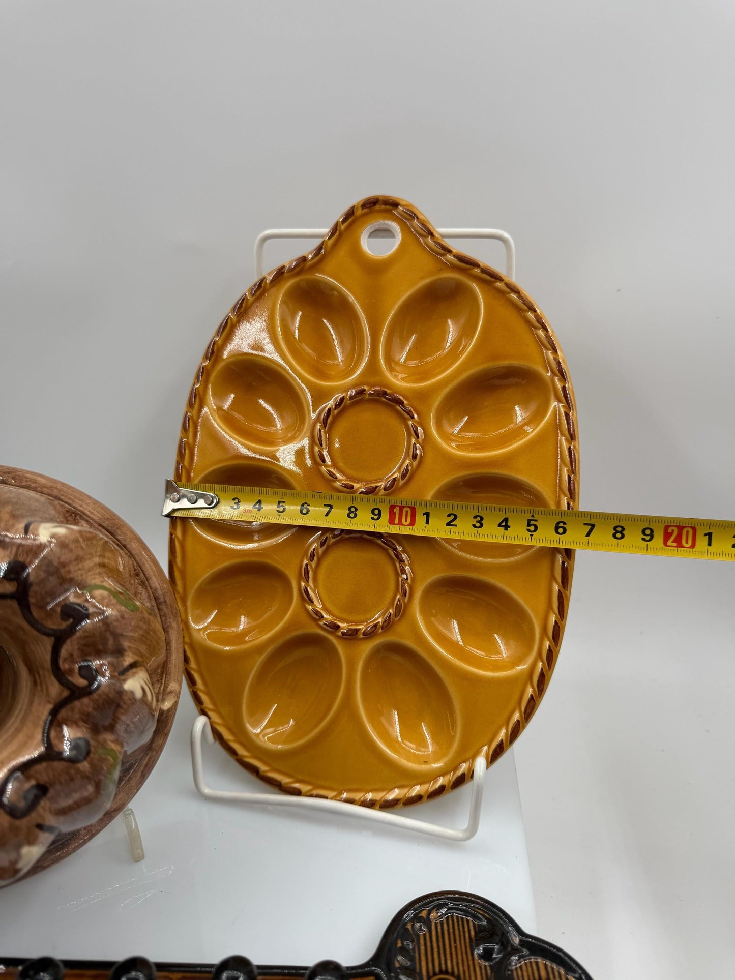 Vintage Keramik 3er Set Eierplatte Gugelhupfform Schlüsselbrett im Landhausstil