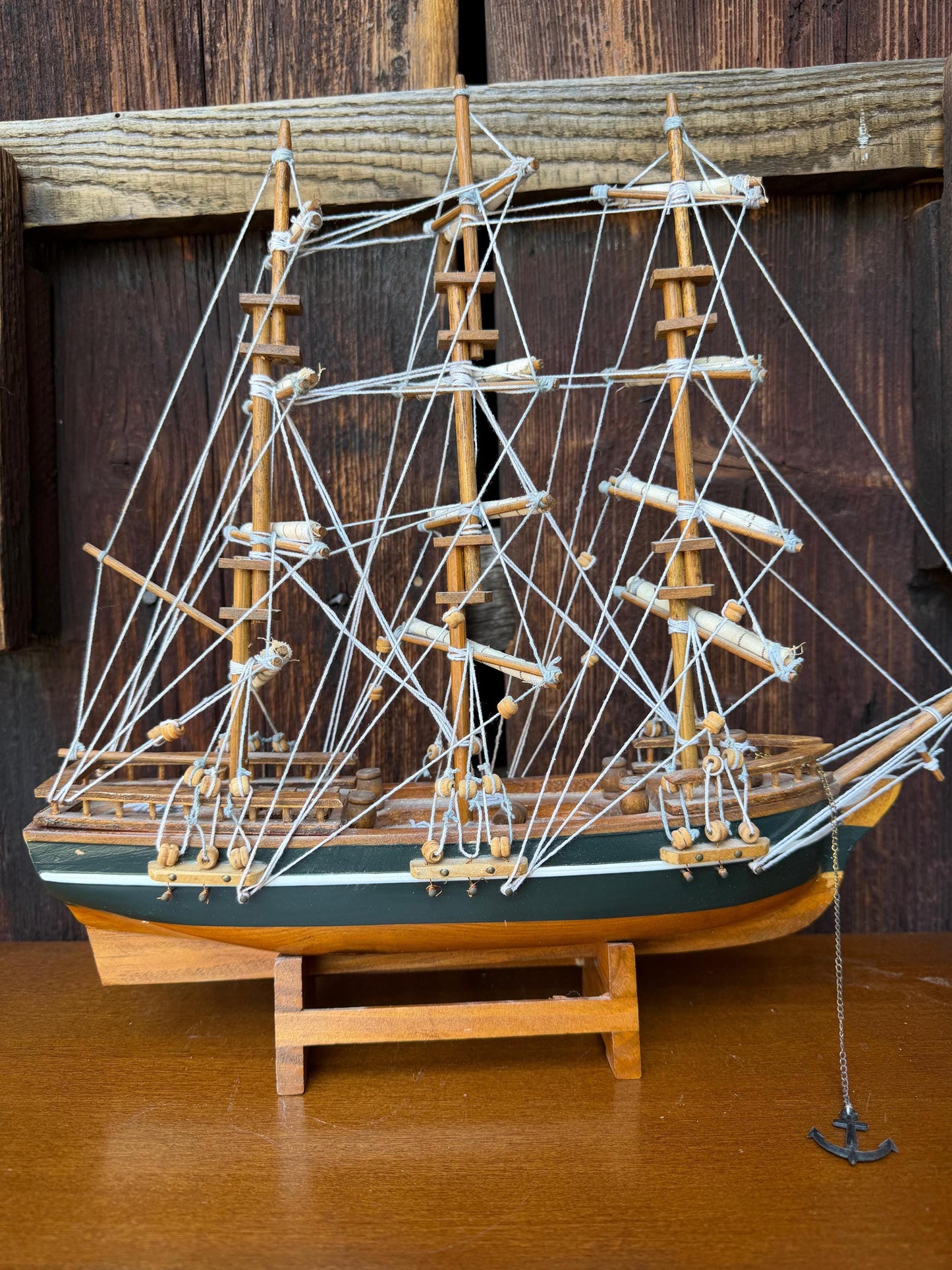 Vintage Modellschiff Dreimaster aus Hartholz, 32 cm
