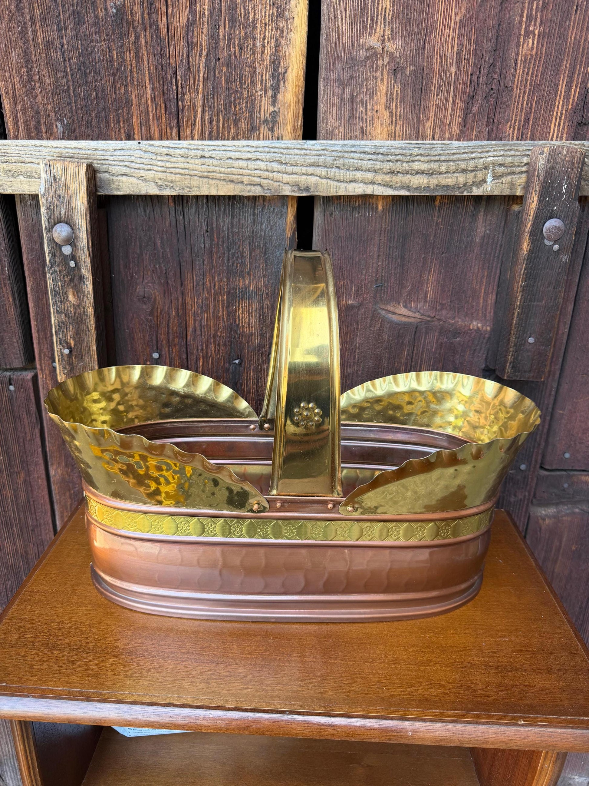 Vintage Korbschale aus gehämmertem Kupfer und Messing, Art Nouveau