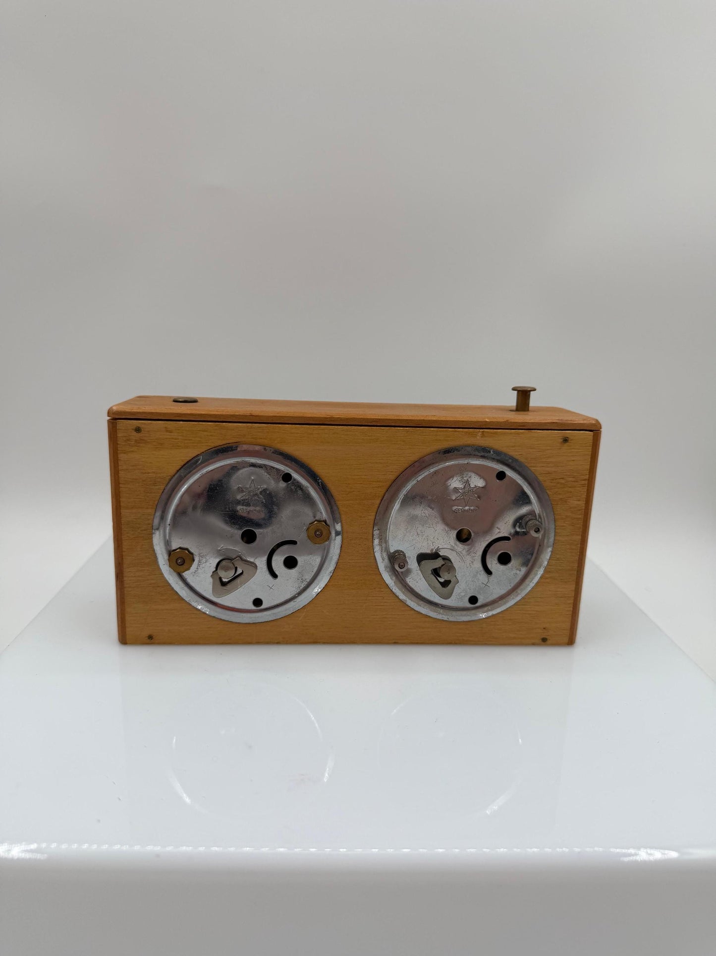 Vintage Schachuhr Holz Doppelzifferblatt