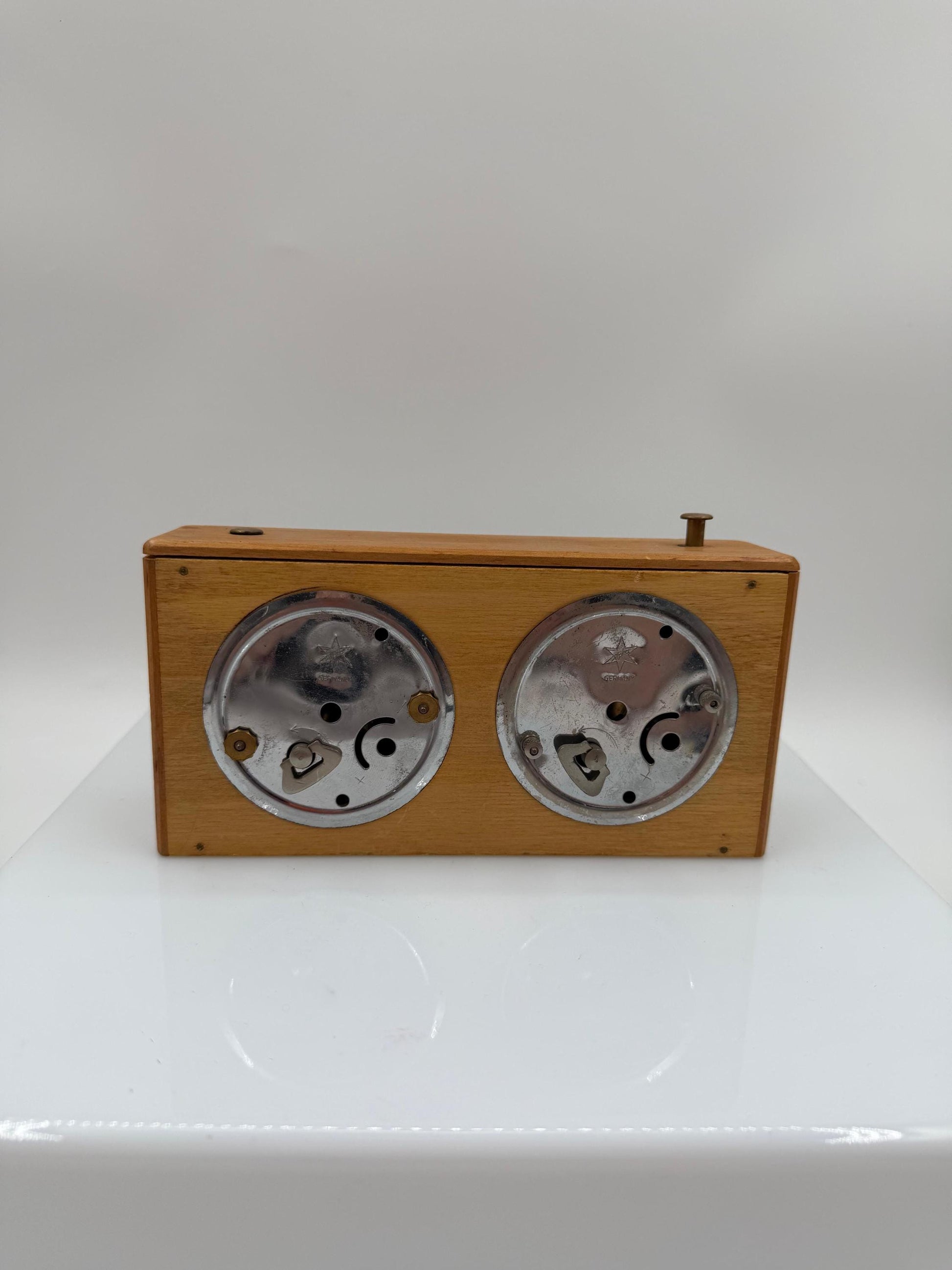 Vintage Schachuhr Holz Doppelzifferblatt
