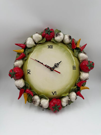Vintage Keramik Wanduhr mit 3D-Gemüse Majolika Italien