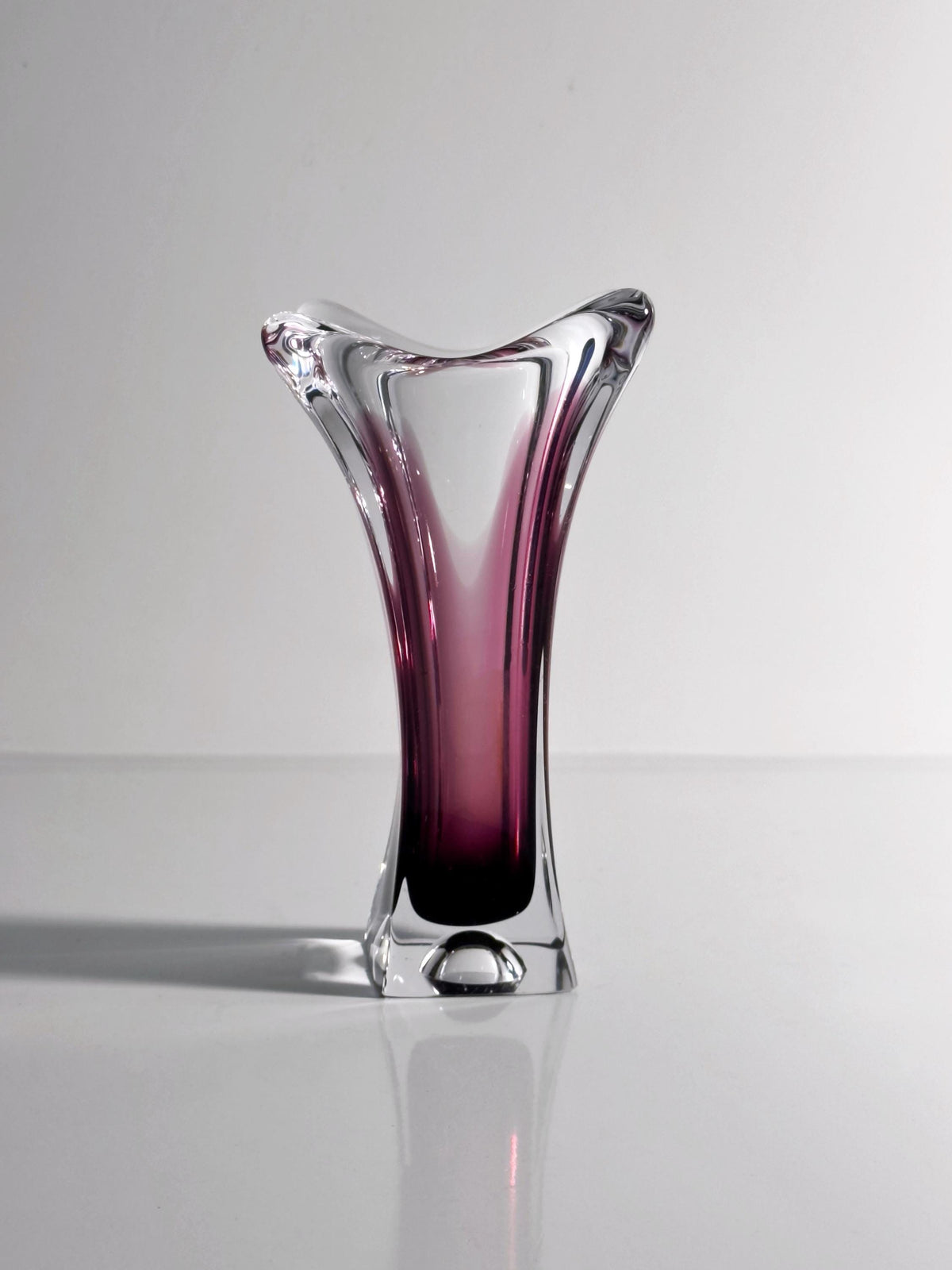 Vintage Murano Glasvase Aubergine und Klarglas, Italien 1980er
