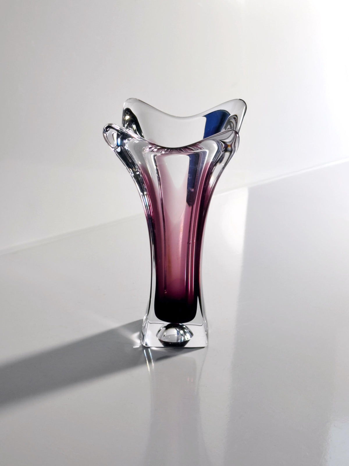 Vintage Murano Glasvase Aubergine und Klarglas, Italien 1980er