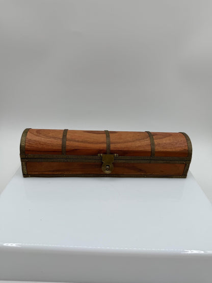 Vintage Schmuckschatulle Holz mit Messingbeschlägen, Halbrund-Deckel