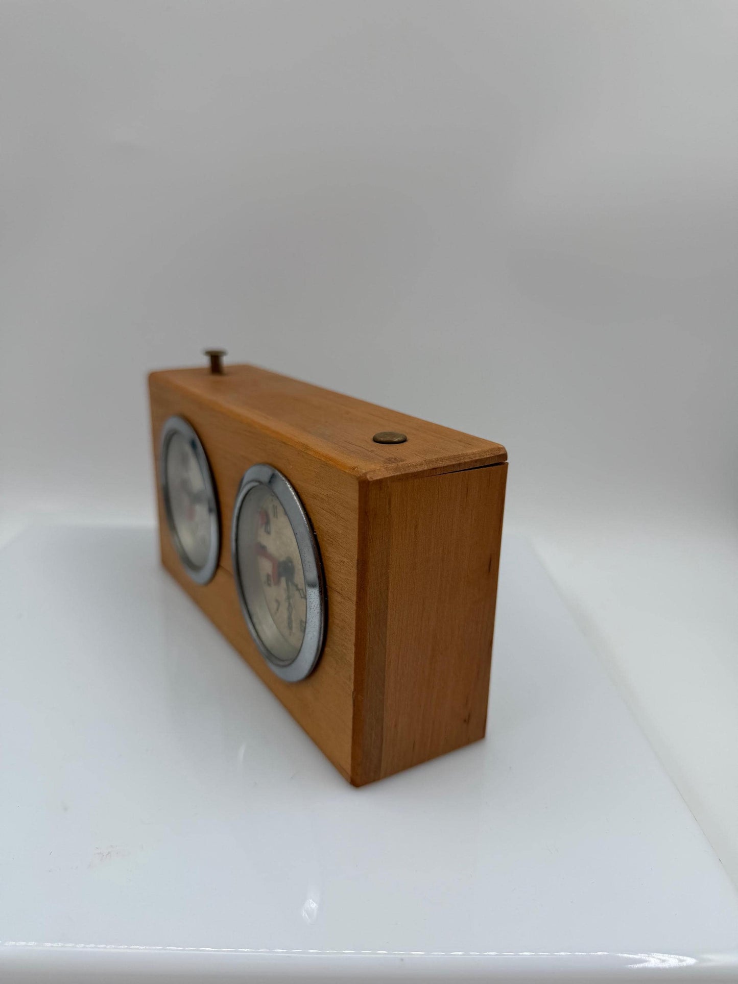 Vintage Schachuhr Holz Doppelzifferblatt