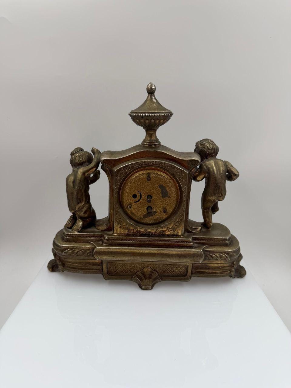 Vintage Kaminuhr aus Messing mit Cherub-Figuren, Victorian Stil