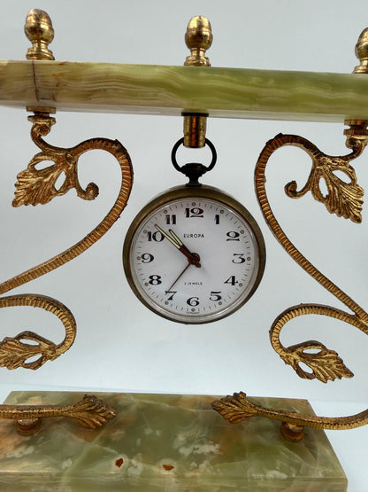 Vintage Kaminuhr aus Messing und grünem Onyx mit Blattdekor
