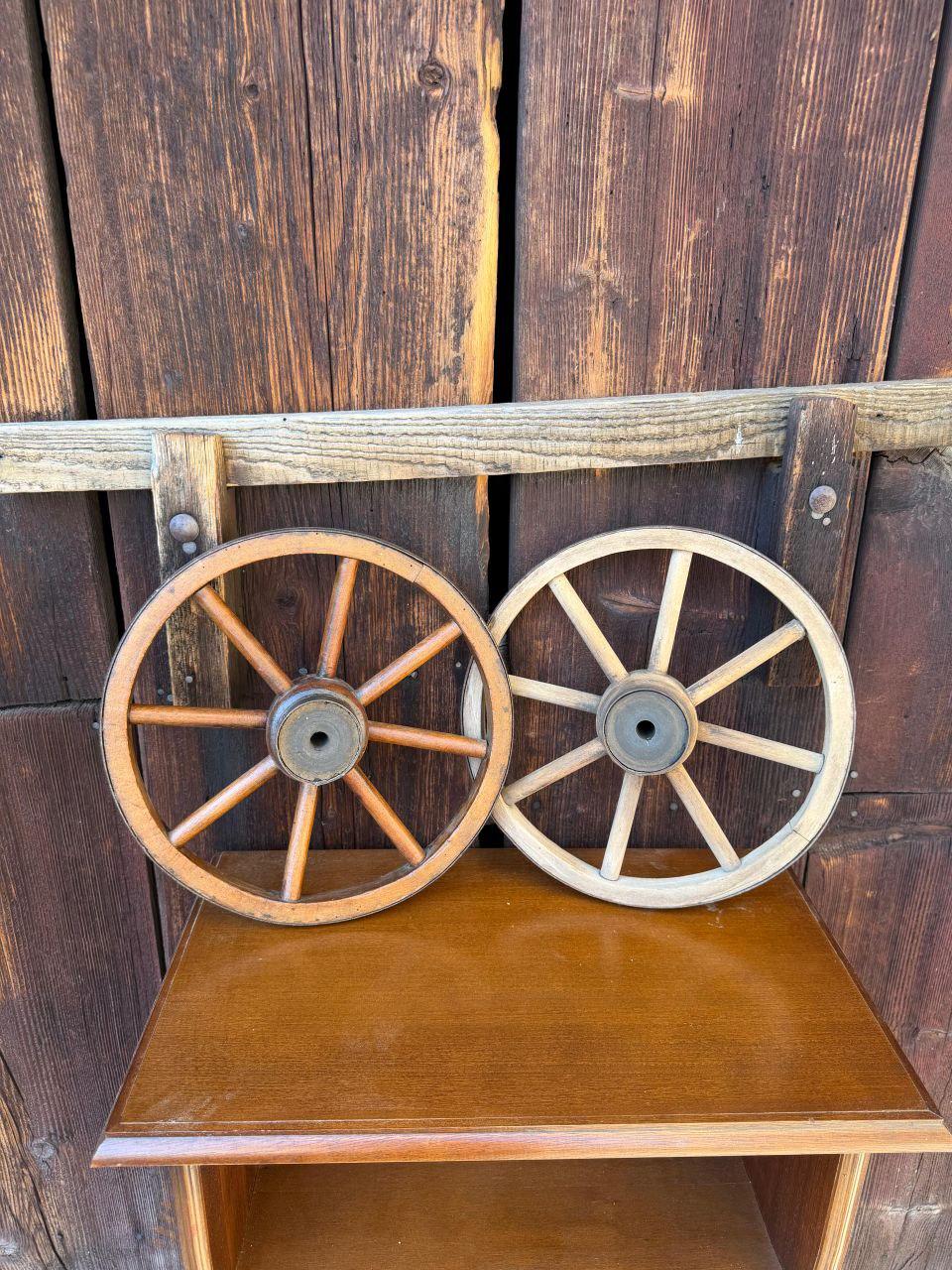 Set von 2 Vintage Wagenrad aus Holz, 27-28 cm