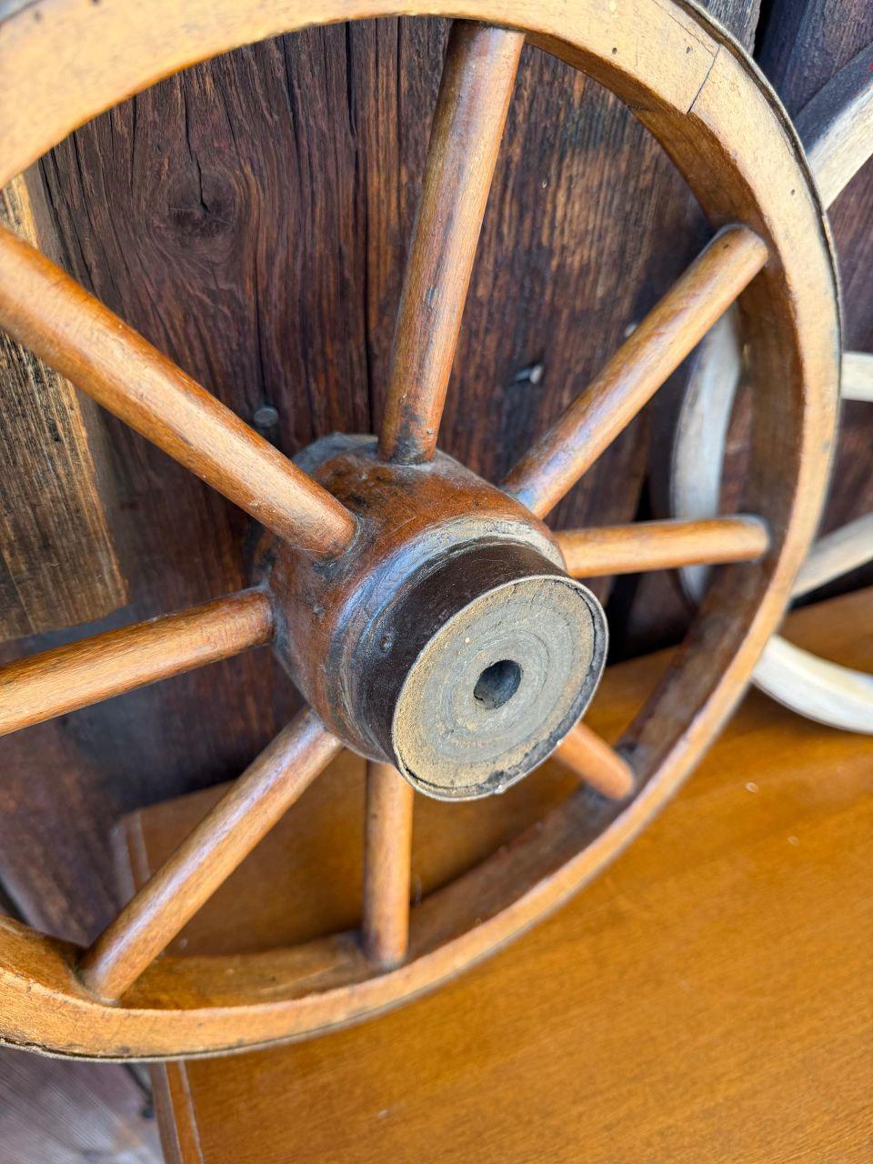 Set von 2 Vintage Wagenrad aus Holz, 27-28 cm