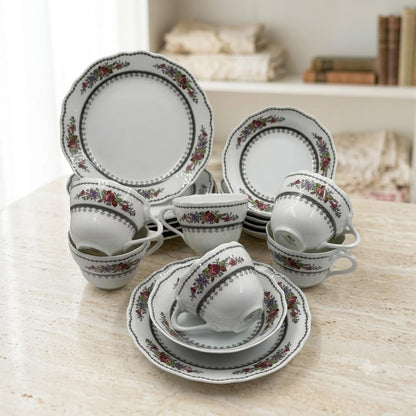 Vintage Kaffeeservice für 6 Personen von Hutschenreuther, Rosendekor, 18-teilig