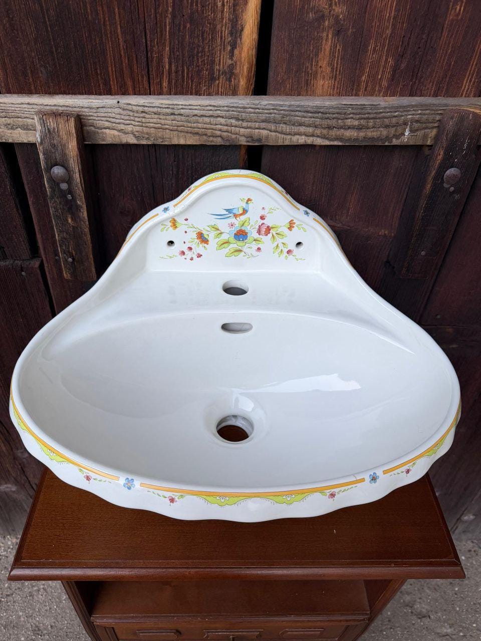 Vintage Waschbecken Faience Belle Époque mit Blumen- und Vogeldekor