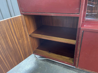 Vintage Bauhaus Vitrinenschrank Bordeauxrot, Karel Ort zugeschrieben