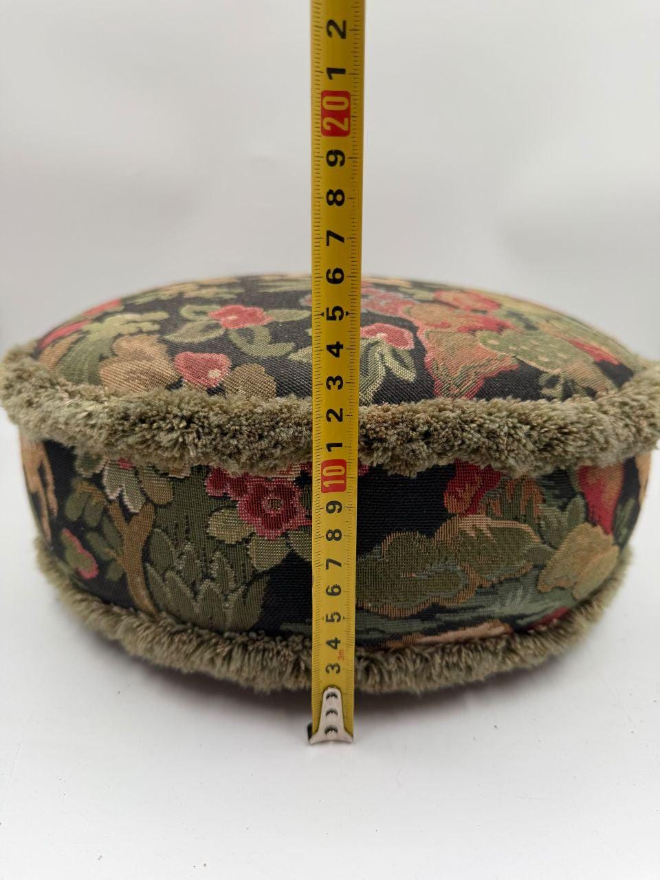 Vintage Fußhocker Gobelin Blumenmuster Rot