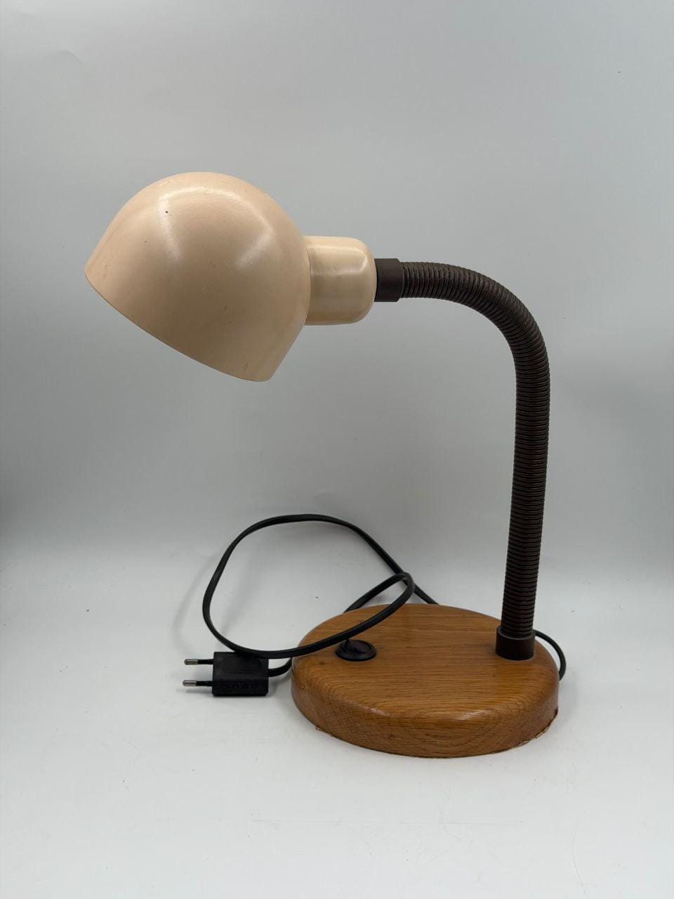 Vintage Schreibtischlampe von Hillebrand, Holz und Metall, Beige