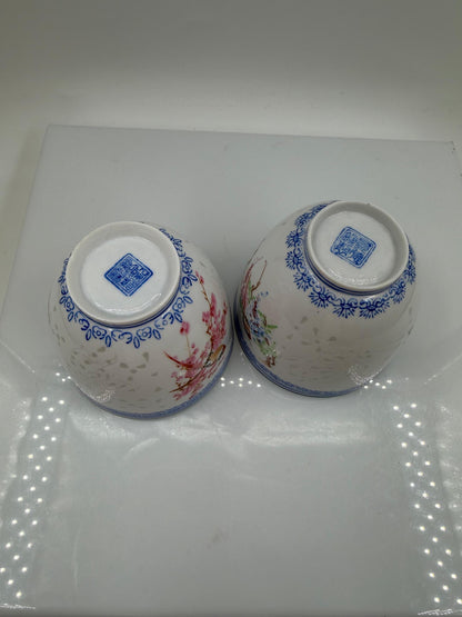 Set von 2 Vintage Teetasse Eierschalenporzellan Famille Rose, China
