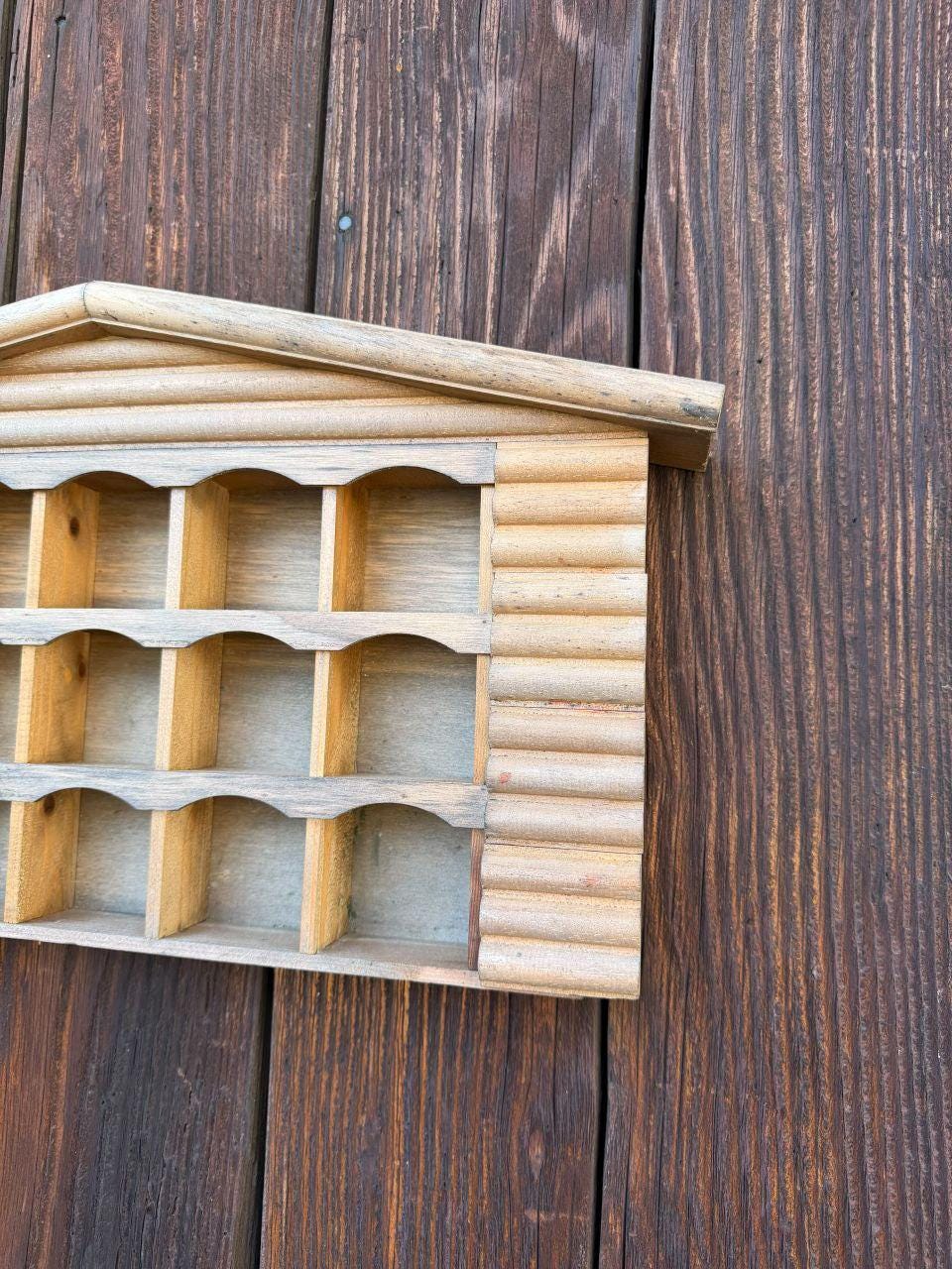 Vintage Setzkasten Regal "Schwarzwaldhaus" aus Massivholz