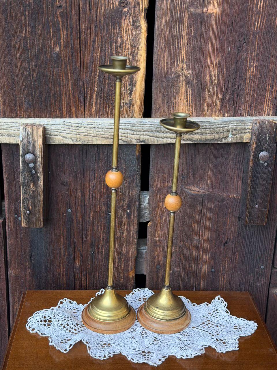 Set von 2 Vintage Kerzenständer aus Messing und Holz