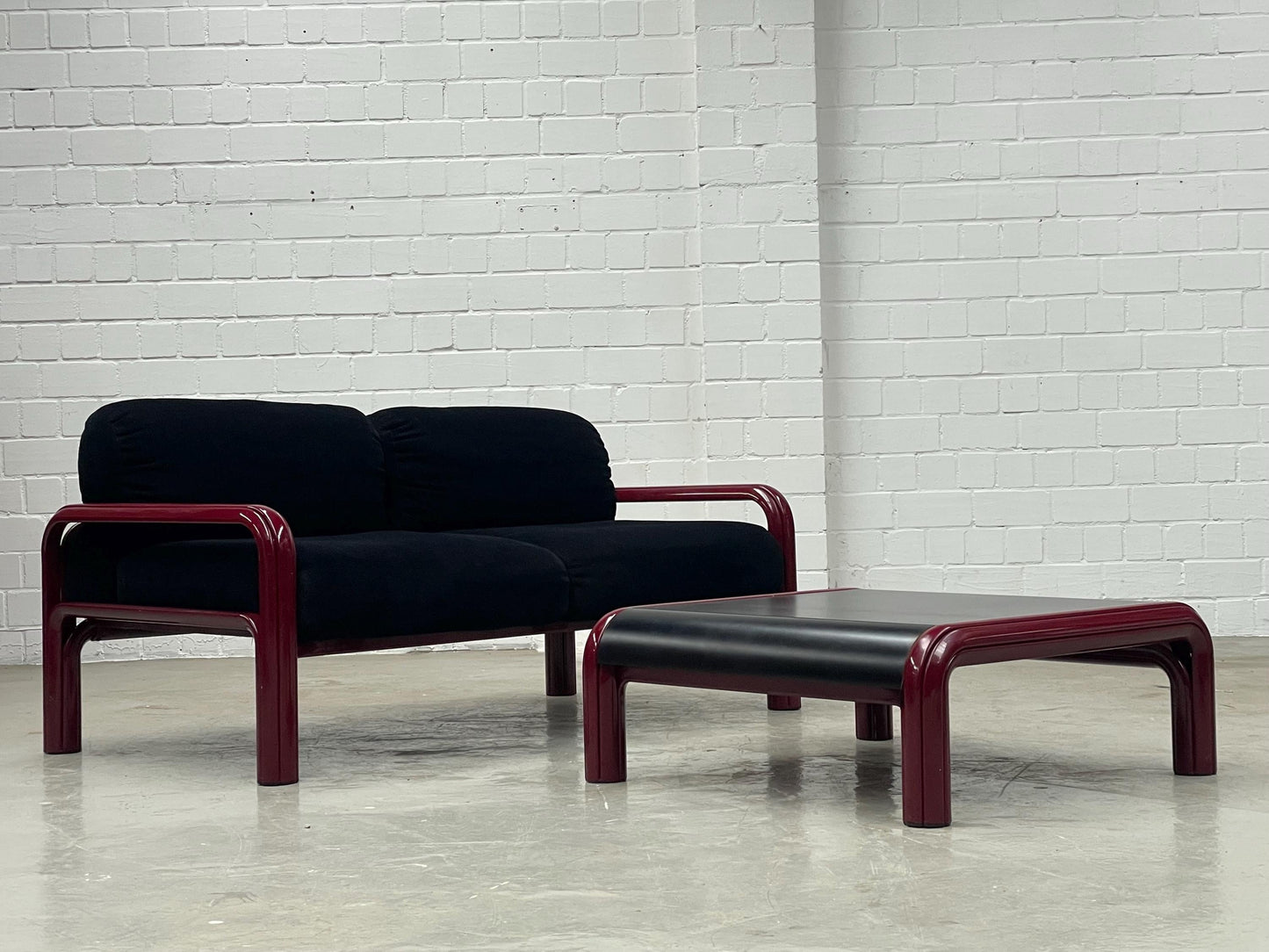 Vintage Sofa "Orsay" von Gae Aulenti für Knoll International mit Couchtisch