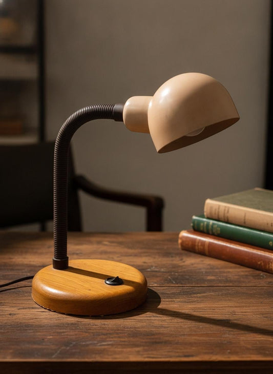 Vintage Schreibtischlampe von Hillebrand, Holz und Metall, Beige