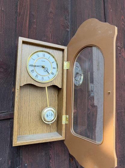 Vintage Pendeluhr Tempus Fugit, Eichenholz mit Messing-Regulator