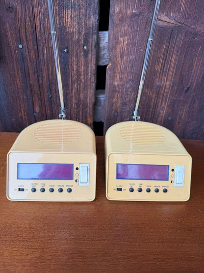 Set von 2 Vintage Tischlampe mit Wecker-Radio, Space Age Design