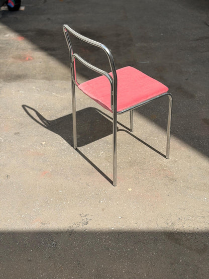 Vintage Stuhl Space Age mit skulpturaler Doppelschleifen-Rückenlehne