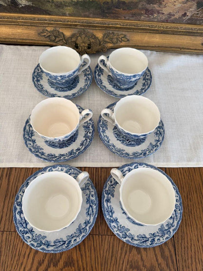 Vintage Kaffeeservice Blau-Weiß Transferware Cottage-Szene