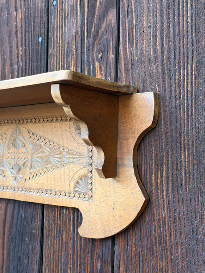 Vintage Wandregal handgeschnitzt, Folk Art Holz