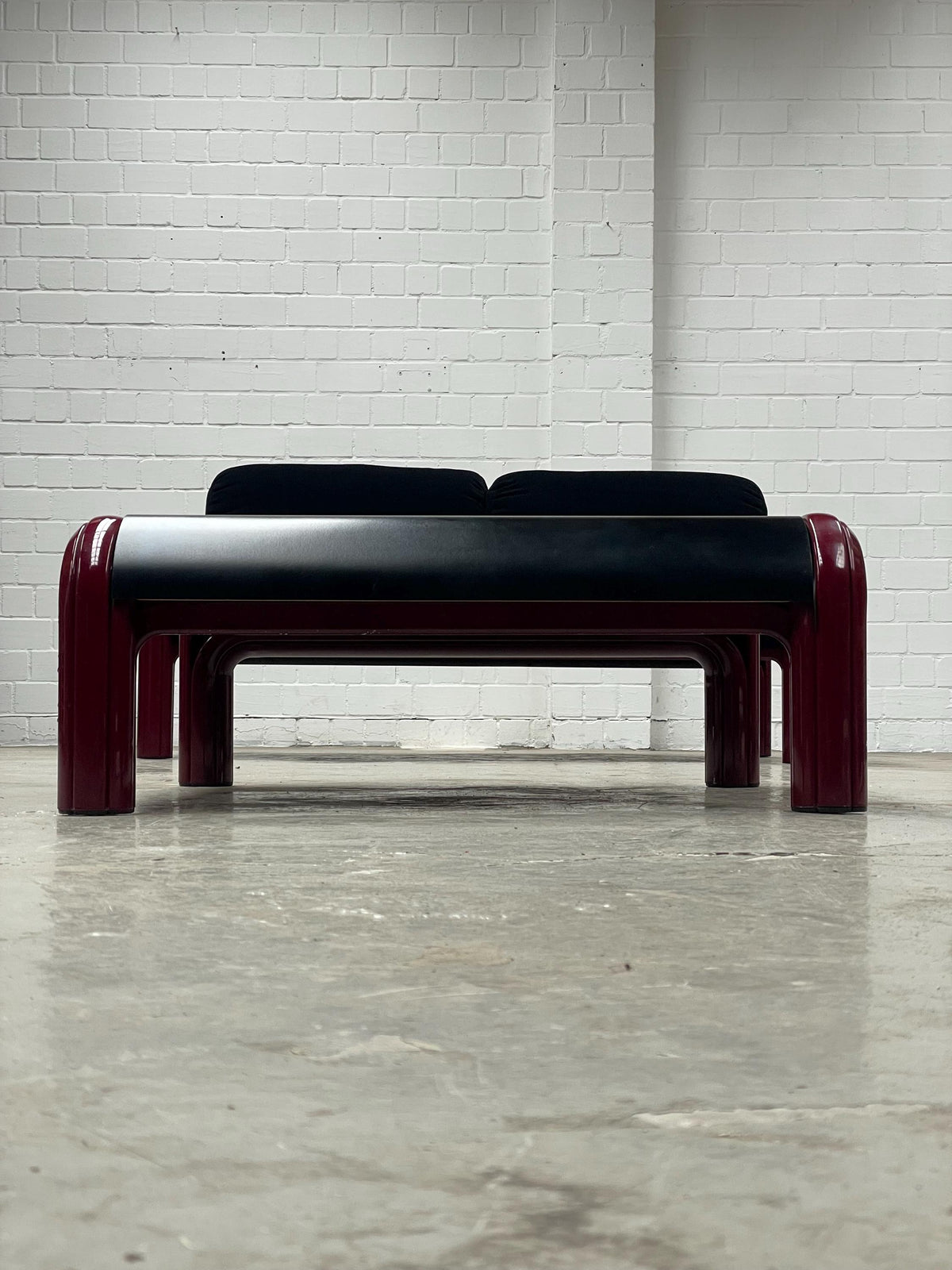 Vintage Sofa "Orsay" von Gae Aulenti für Knoll International mit Couchtisch
