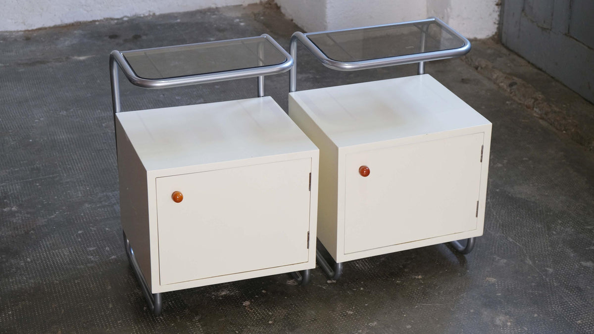 Vintage Nachttisch im Bauhaus Stil aus Stahlrohr, weiß