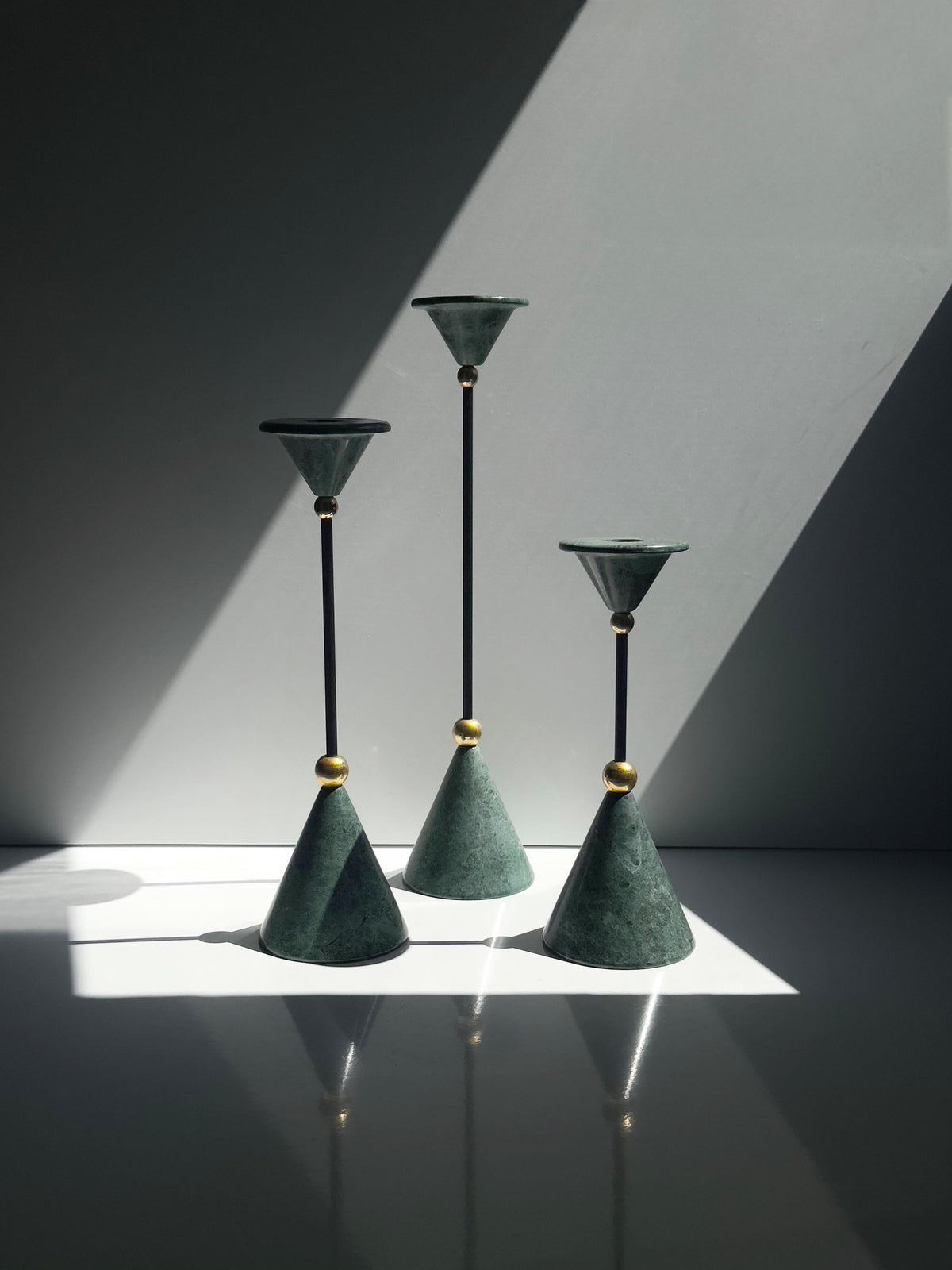 Set von 3 Vintage Kerzenständer von Christian de Beaumont, Marmor und Messing